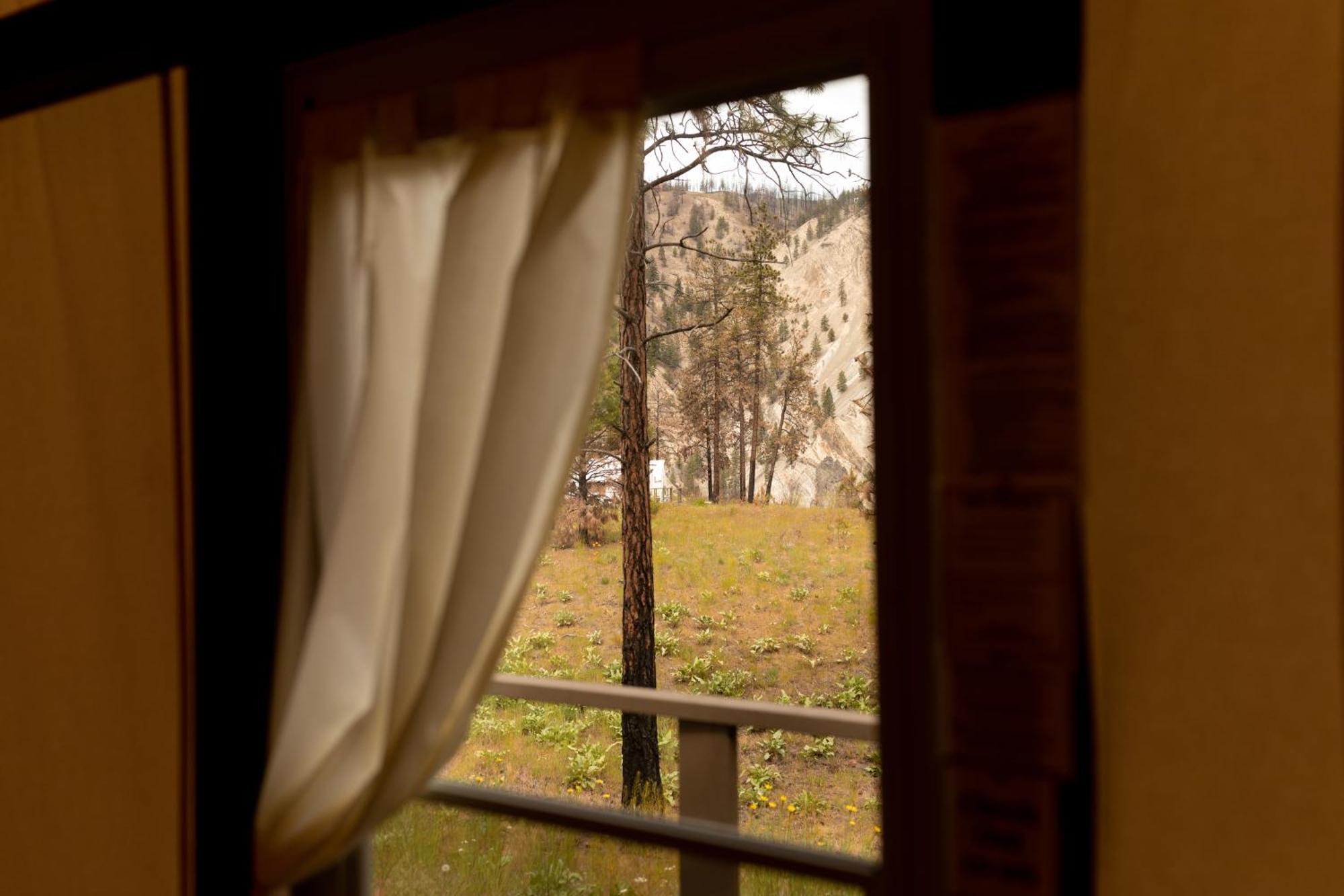 Kumsheen Rafting Resort Lytton Exterior foto